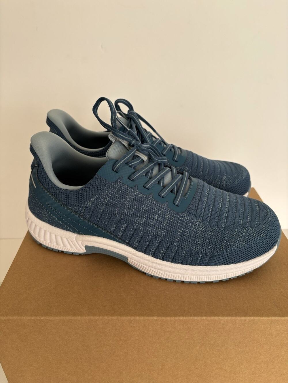 ORTHOFEET YARI HANDS-FREE MEN'S SLIP-RESISTING ATHLETIC WORK SHOE 8.5 New